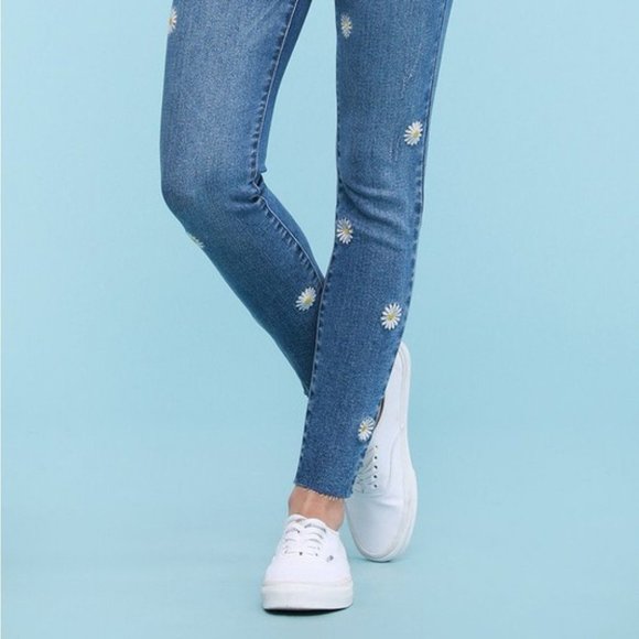 Flower Power - Judy Blues - Picture 2 of 4